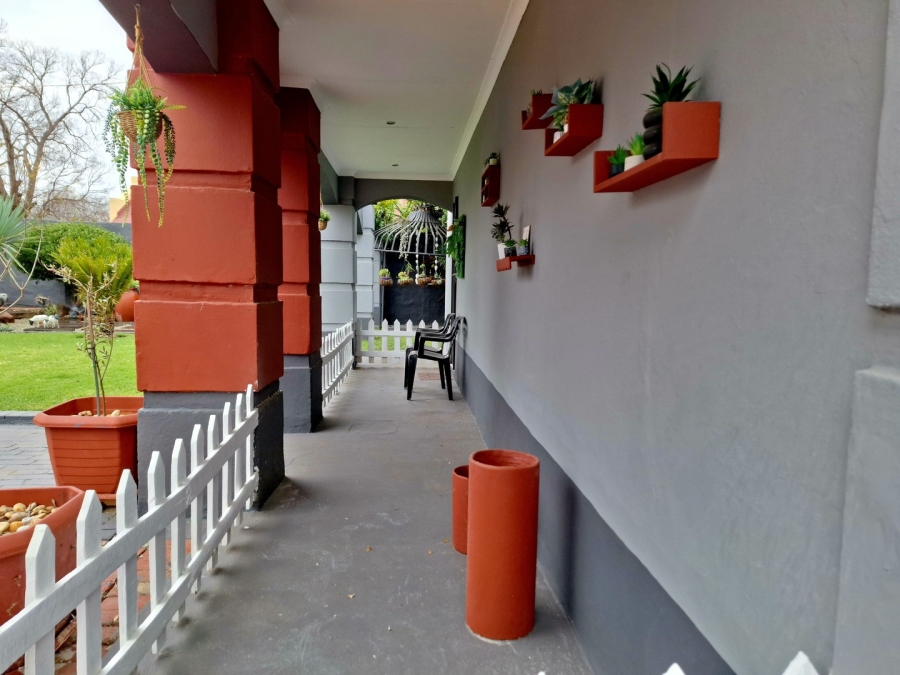 5 Bedroom Property for Sale in Miederpark North West